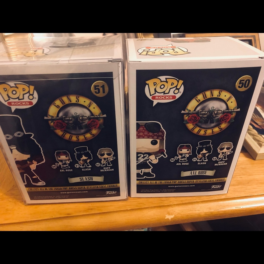Funko Pop Rocks SLASH #51 and AXLE ROSE #50 NIB - Picture 3 of 6